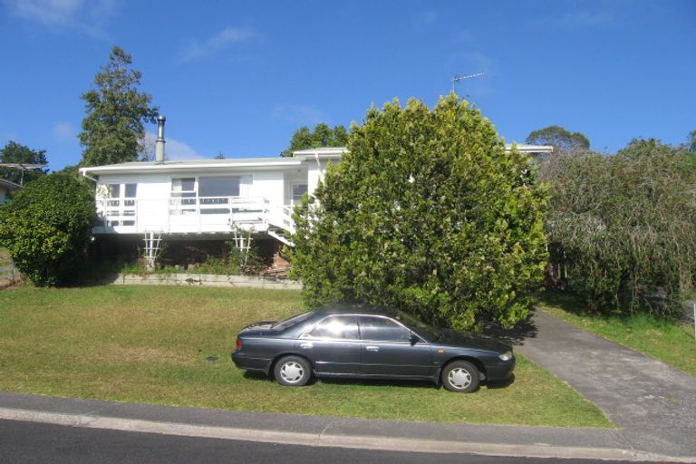 Photo of property in 7 Hatherlow Street, Glenfield, Auckland, 0629