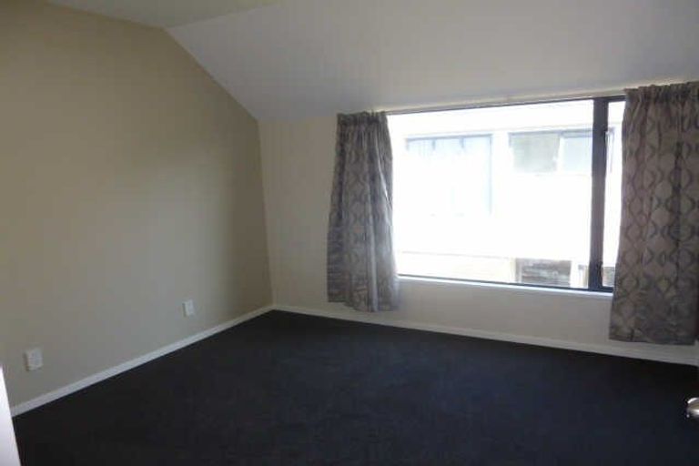 Photo of property in 70a Middlepark Road, Sockburn, Christchurch, 8042