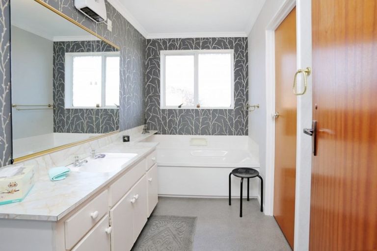 Photo of property in 144 Inglewood Road, Newfield, Invercargill, 9812