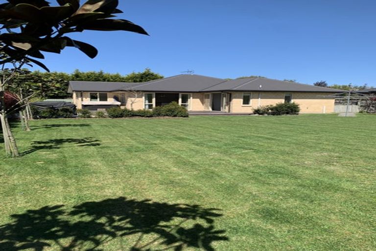 Photo of property in 98 Brookside Road, Rolleston, 7614