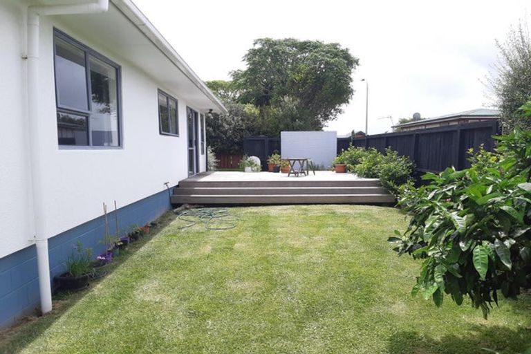 Photo of property in 220a Victoria Street West, Pukekohe, 2120