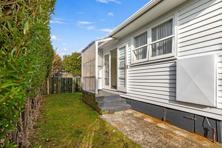 Photo of property in 12 Seddon Street, Glenholme, Rotorua, 3010