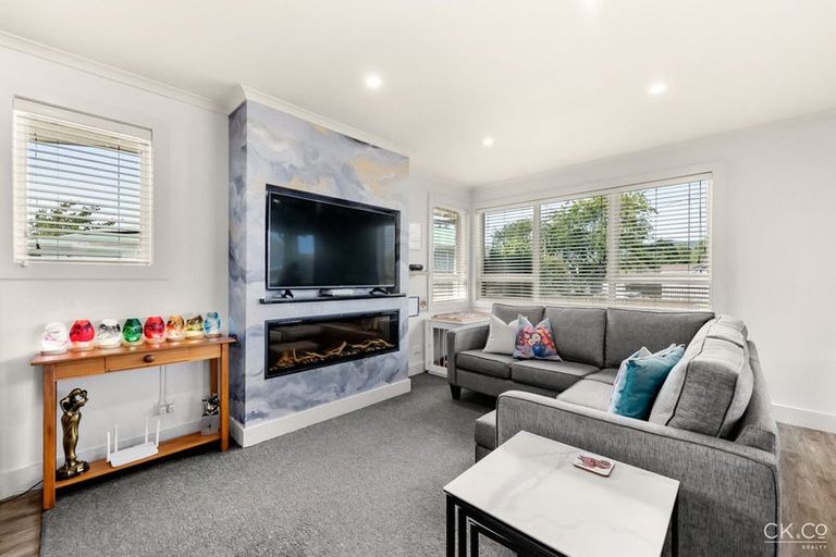 Photo of property in 22 Mcleod Street, Elderslea, Upper Hutt, 5018