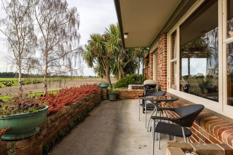 Photo of property in 229 Waihao Back Road, Waimate, 7979
