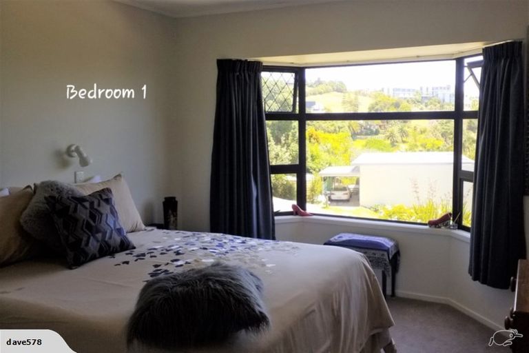 Photo of property in 4 Seaview Road, Cable Bay, 0420