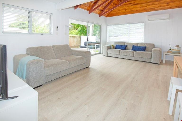 Photo of property in 25 The Circle, Manly, Whangaparaoa, 0930