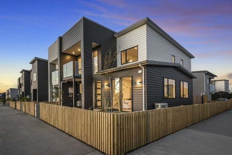 Photo of property in 166 Squadron Drive, Hobsonville, Auckland, 0616