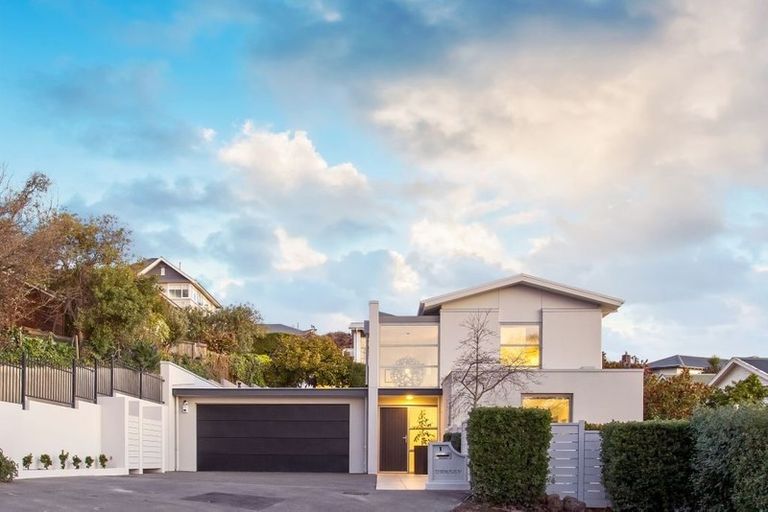 Photo of property in 1 Whisby Road, Cashmere, Christchurch, 8022