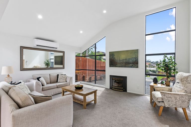 Photo of property in 36 Gold Street, Albany Heights, Auckland, 0632