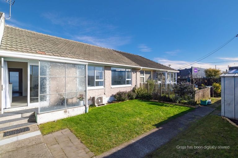 Photo of property in 2/63 Beresford Street, New Brighton, Christchurch, 8061