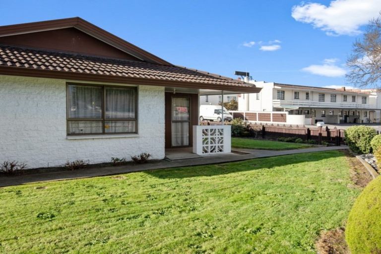 Photo of property in 2/44 Maxwell Road, Blenheim, 7201