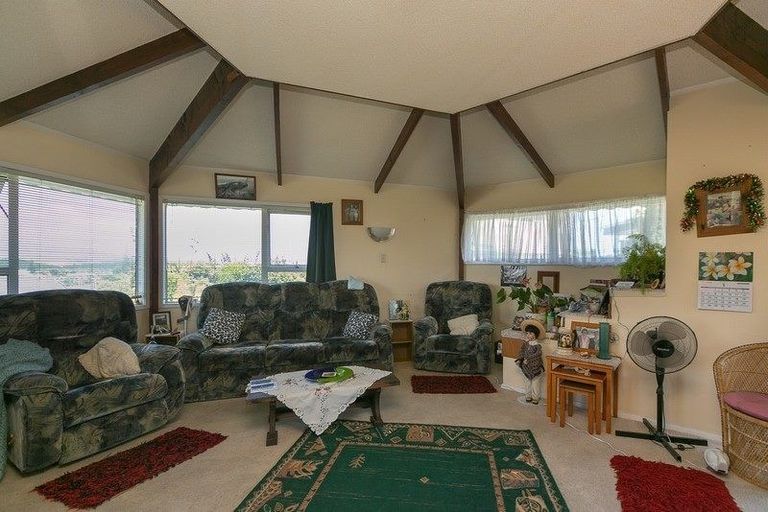 Photo of property in 1/4 Scott Street, Moturoa, New Plymouth, 4310