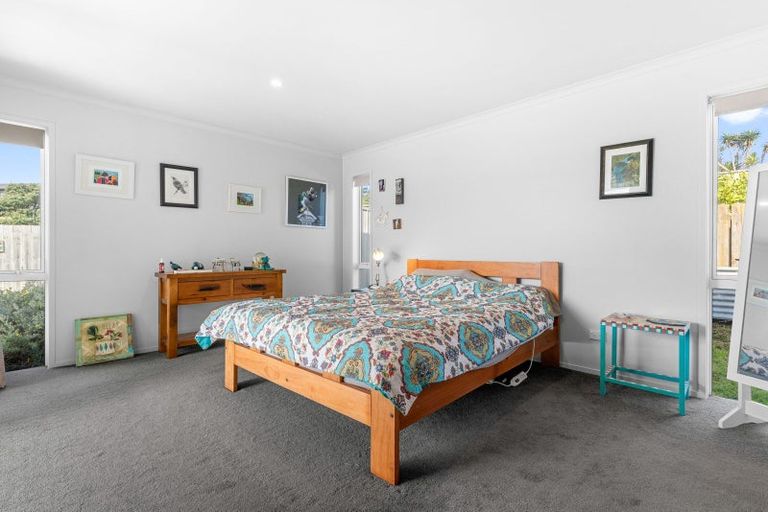 Photo of property in 11 Sunset Drive, Baylys Beach, Dargaville, 0377
