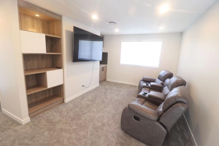 Photo of property in 10 Silvereye Road, Hobsonville, Auckland, 0616