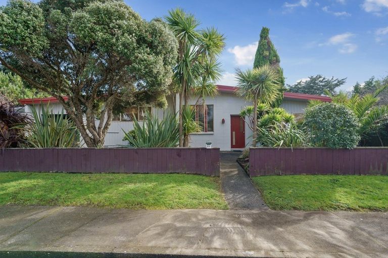 Photo of property in 29 Olive Terrace, Paraparaumu Beach, Paraparaumu, 5032