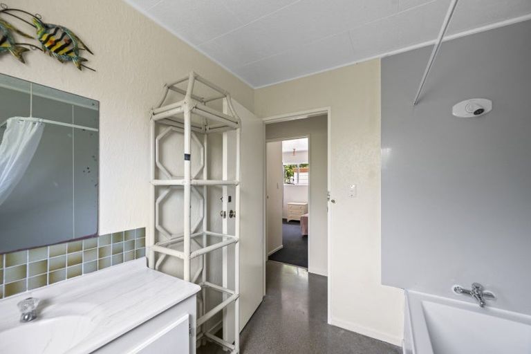 Photo of property in 18 Amundsen Avenue, Flaxmere, Hastings, 4120