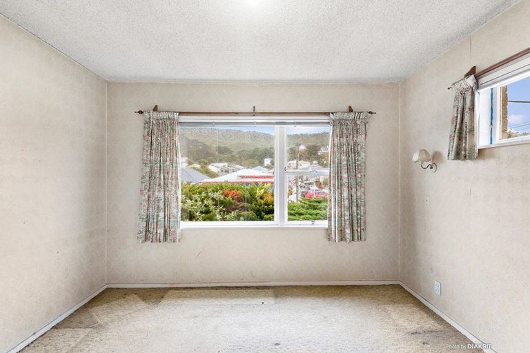 Photo of property in 1/17 The Parade, Island Bay, Wellington, 6023