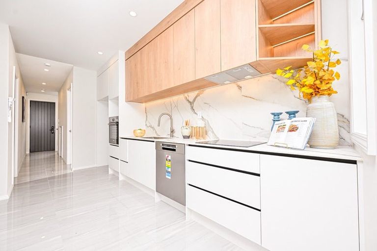 Photo of property in 89c Whitford Road, Botany Downs, 2014