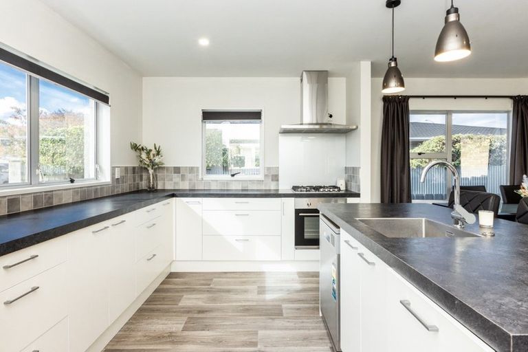 Photo of property in 11 Roskilda Crescent, Taradale, Napier, 4112