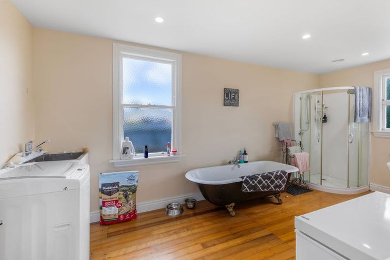 Photo of property in 36 Railway Esplanade, East Gore, Gore, 9710