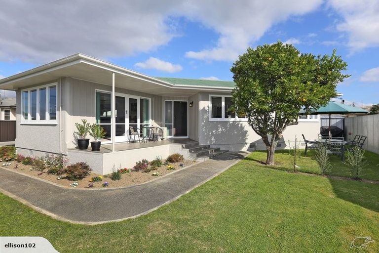 Photo of property in 3 Worcester Street, Taradale, Napier, 4112