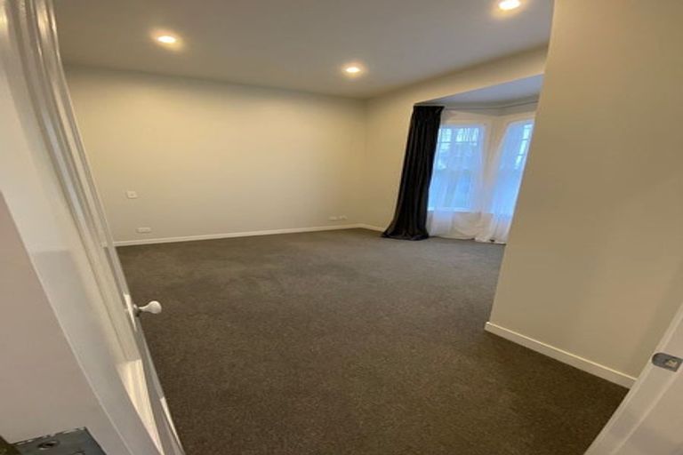 Photo of property in 77 Nottingham Street, Karori, Wellington, 6012