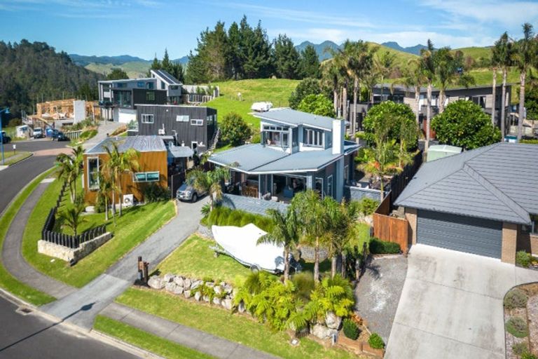 Photo of property in 103 Estuary View, Whangamata, 3620