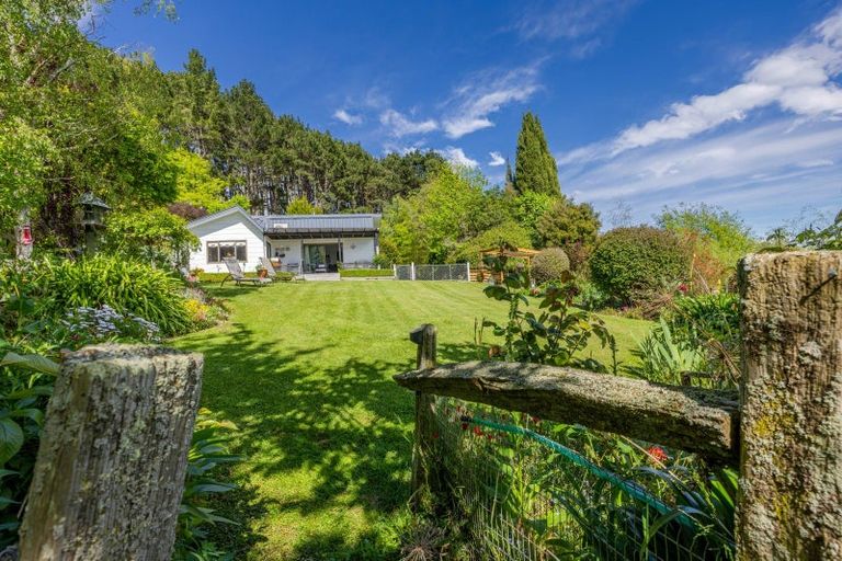 Photo of property in 128 Mangatarata Road, Waipukurau, 4285
