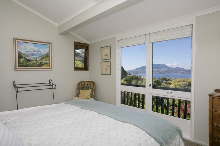 Photo of property in 43 Mapara Road, Acacia Bay, Taupo, 3385