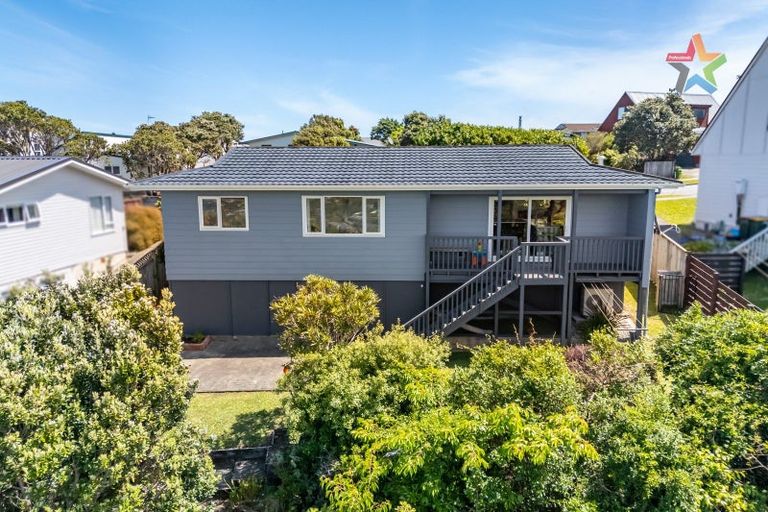 Photo of property in 67 Cypress Drive, Maungaraki, Lower Hutt, 5010