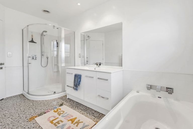 Photo of property in 9 Thorndon Close, Kirwee, Darfield, 7571