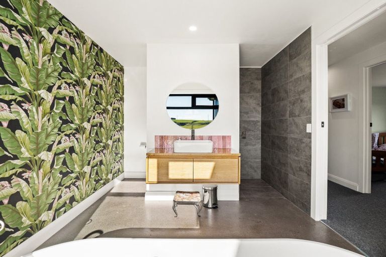 Photo of property in 470 Clinton Highway, Te Houka, Balclutha, 9273