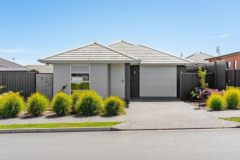 Photo of property in 106 Sentinel Avenue, Omokoroa, 3114