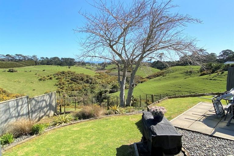 Photo of property in 2 Waireka Road, Omata, New Plymouth, 4374