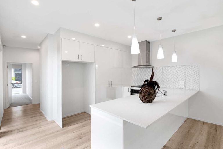 Photo of property in 3a Nohoanga Road, Karaka, Papakura, 2113