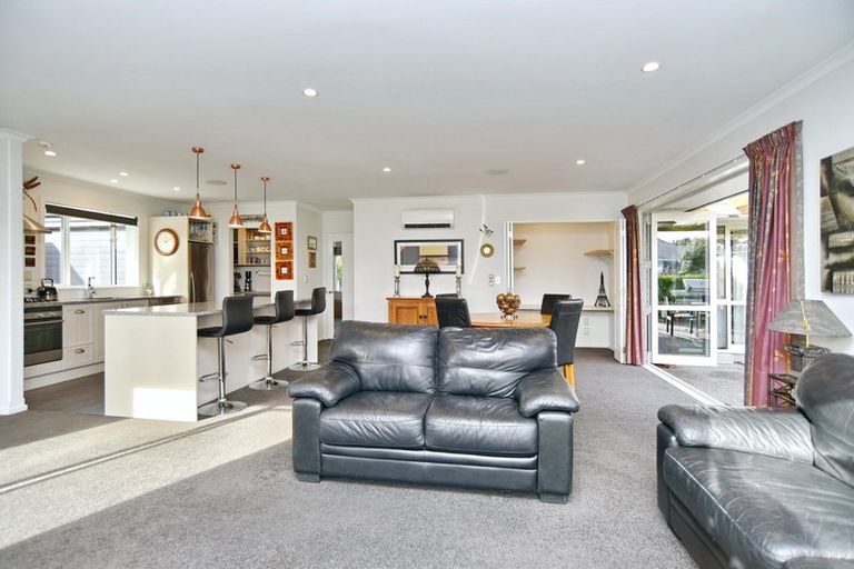 Photo of property in 18 Clarevale Street, Burwood, Christchurch, 8083