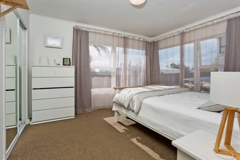 Photo of property in 7b Anne Road, Hillcrest, Auckland, 0627