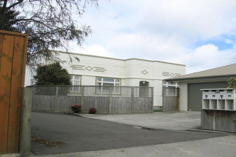 Photo of property in 750a Tremaine Avenue, Palmerston North, 4414
