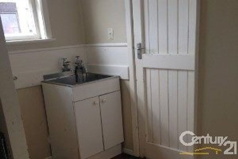 Photo of property in 47 La Trobe Street, Pakuranga Heights, Auckland, 2010