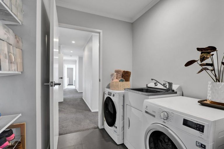 Photo of property in 25 Fernbrook Drive, Hurworth, New Plymouth, 4310