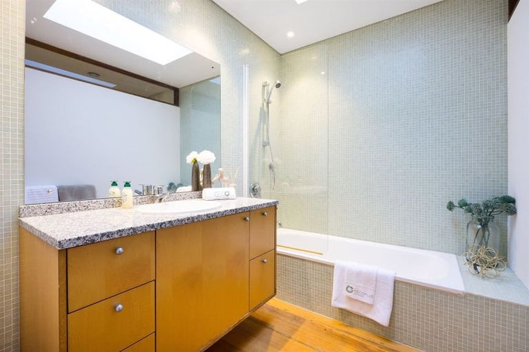 Photo of property in 106 Vaughans Road, Long Bay, Albany, 0792