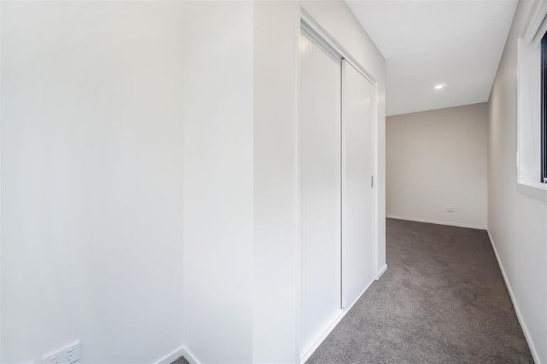 Photo of property in 1 Aramata Road, Papakura, 2110