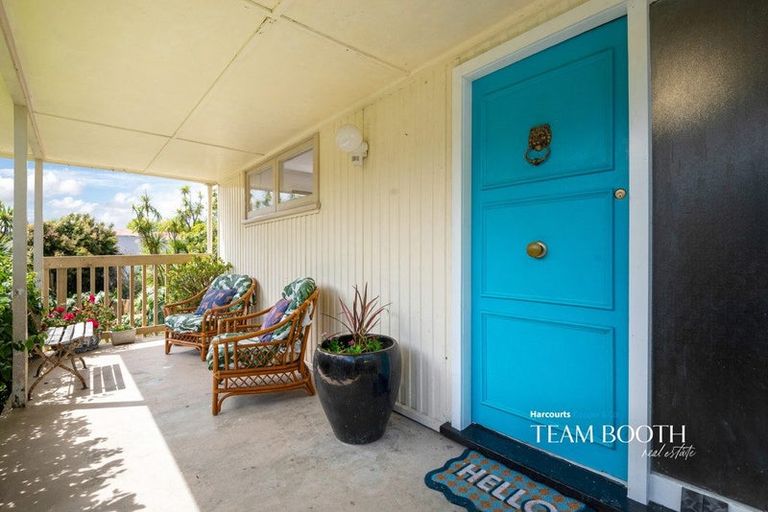 Photo of property in 2/36 Cassino Street, Bayswater, Auckland, 0622