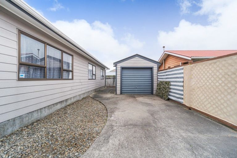 Photo of property in 57 Rhodes Drive, Kelvin Grove, Palmerston North, 4414