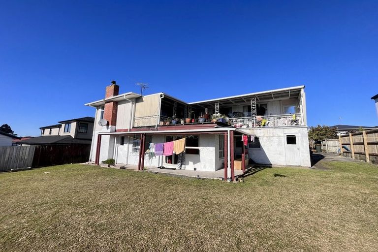 Photo of property in 51 Archibald Road, Kelston, Auckland, 0602