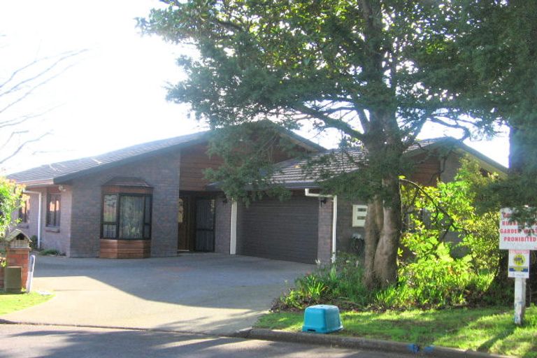 Photo of property in 18 Shepherds Road, Papakura, 2110