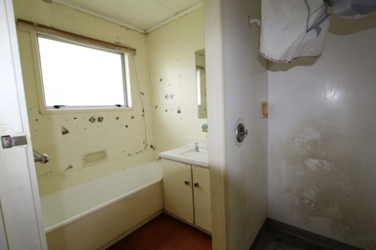 Photo of property in 6 Waitara Place, Tokoroa, 3420