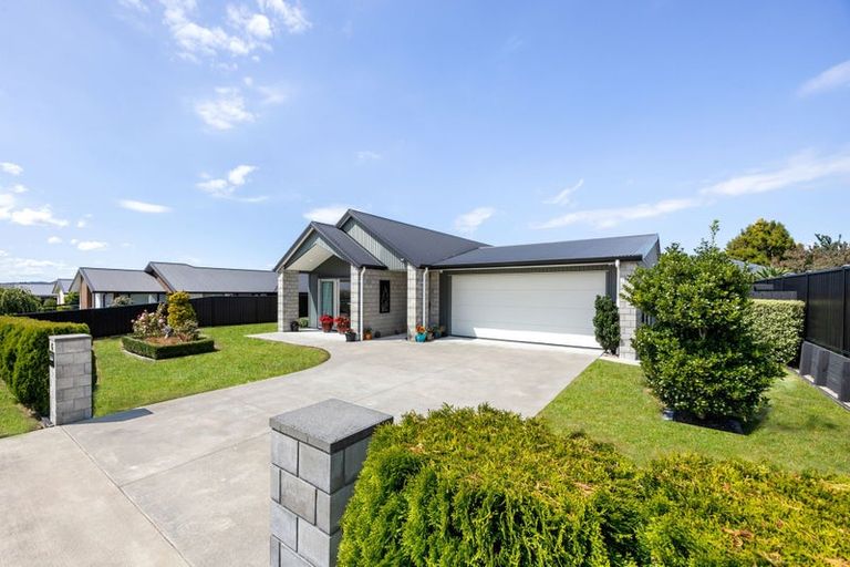 Photo of property in 46 Oak Ridge Drive, Te Awamutu, 3800