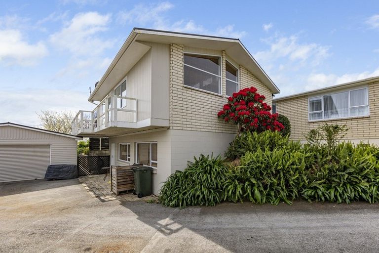 Photo of property in 41 Discovery Place, Marfell, New Plymouth, 4310