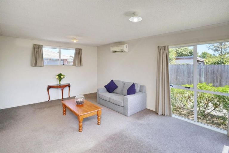 Photo of property in 46b Daniels Road, Redwood, Christchurch, 8051